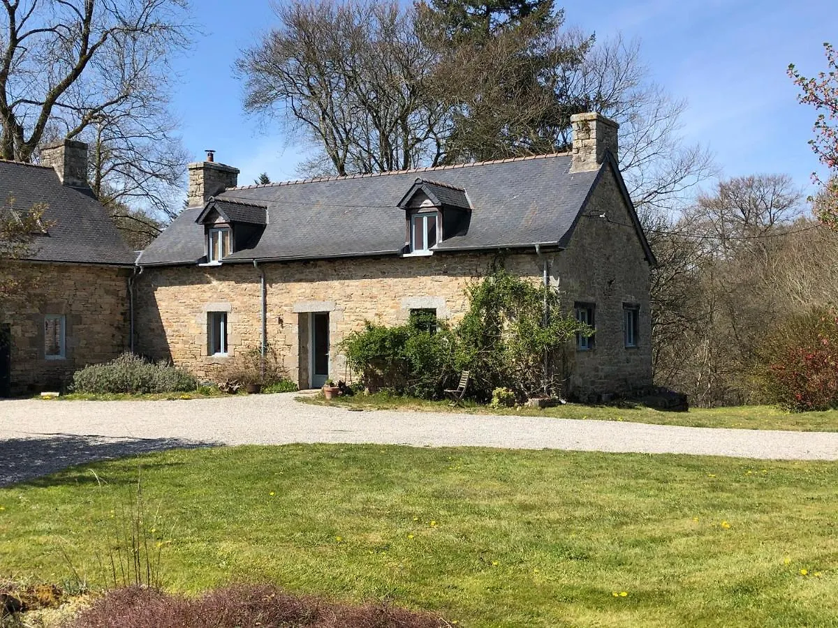 Bed and Breakfast Manoir De Botcol Saint-Nicolas-du-Pélem Francia