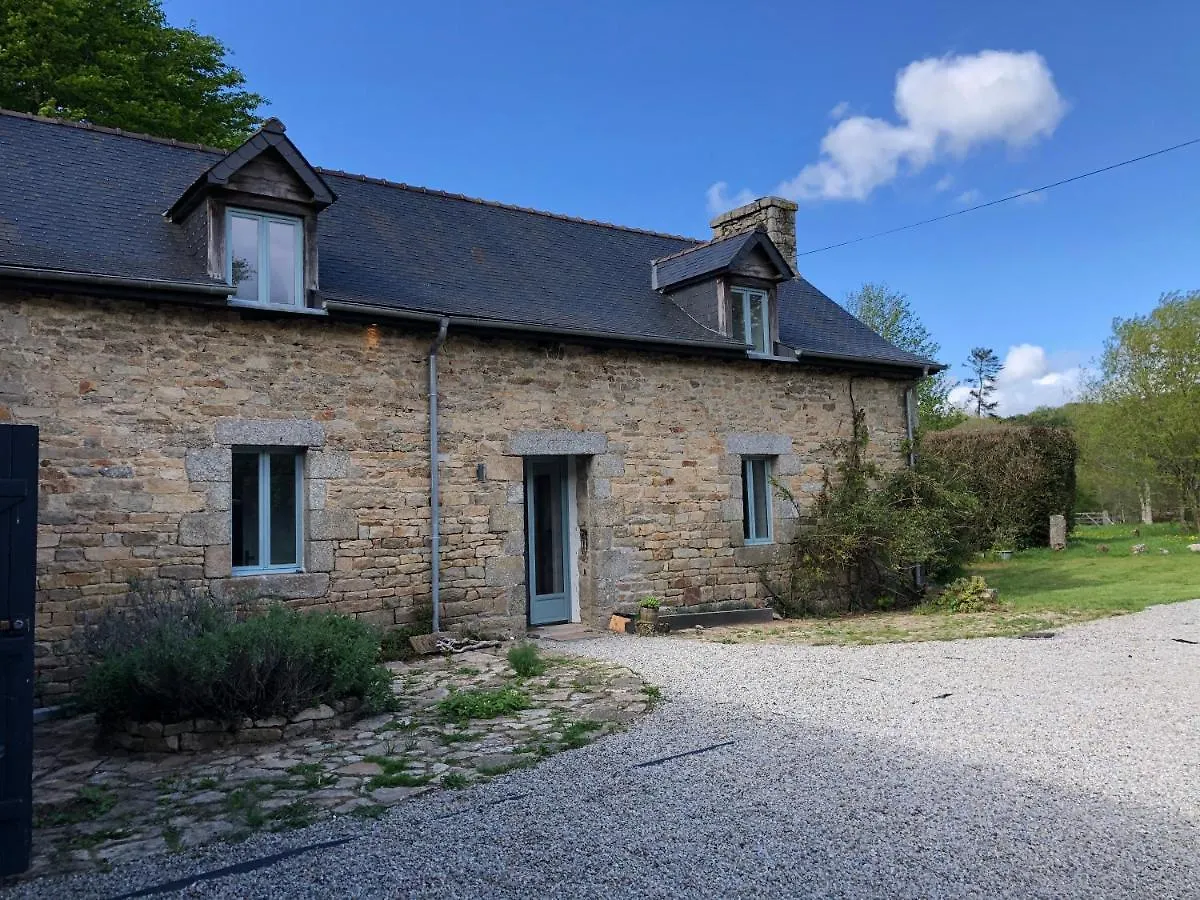 Manoir De Botcol Bed and Breakfast Saint-Nicolas-du-Pélem 0*,