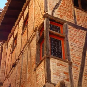 La Lauze Et L'anguille , Gaillac France